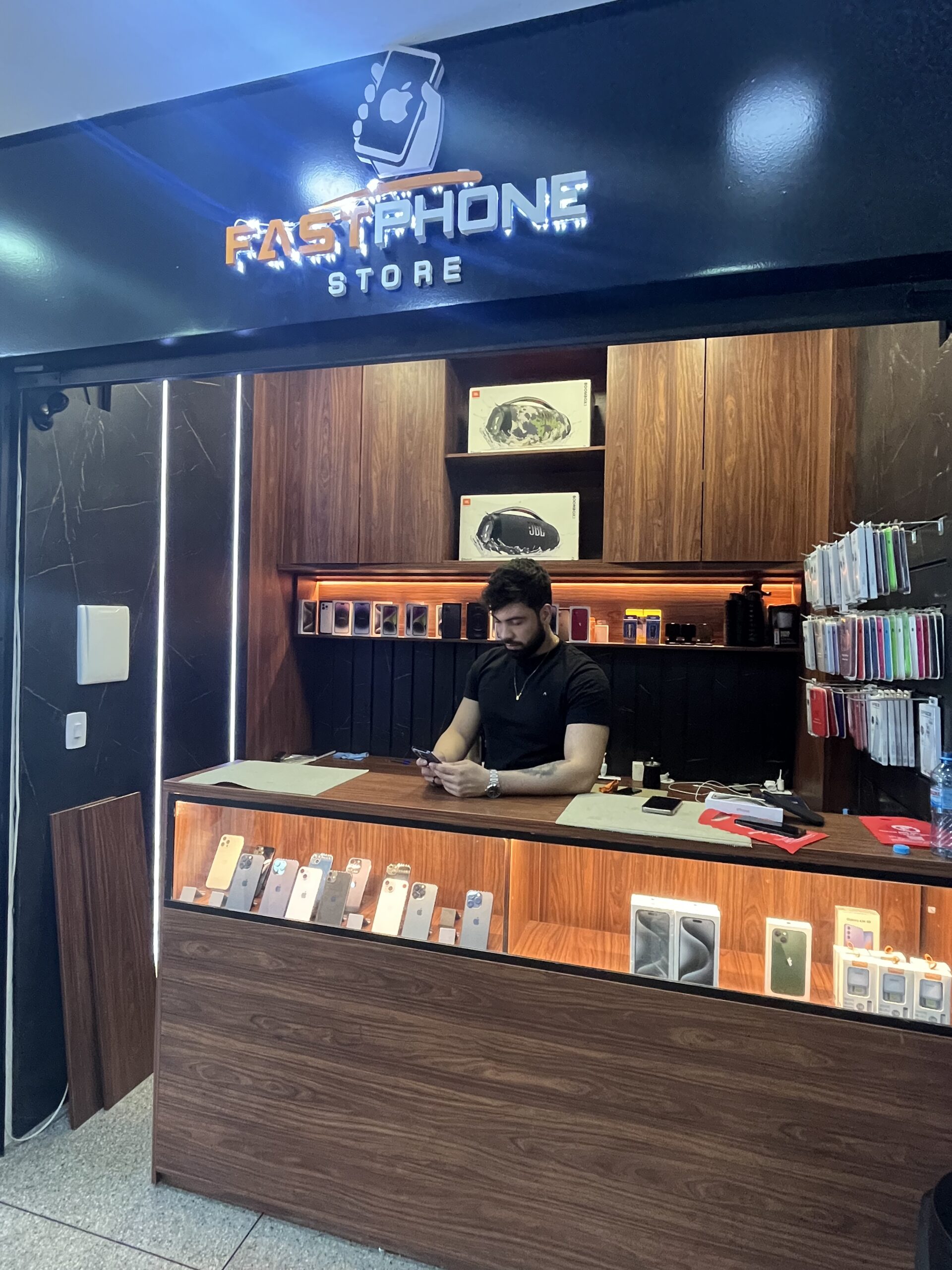 FAST PHONE STORE